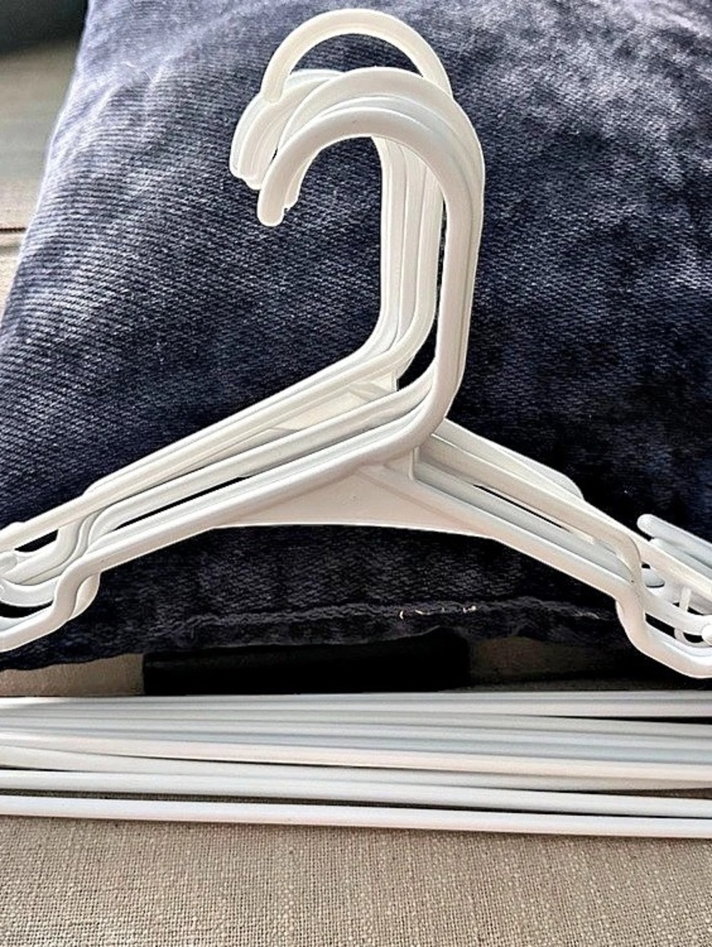 White Plastic Hangers Set of 5015